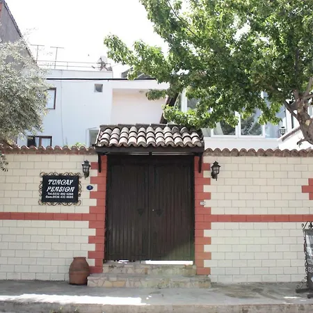 トゥンジャイ ペンション * セルチュク