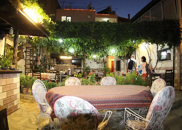 トゥンジャイ ペンション ゲストハウス