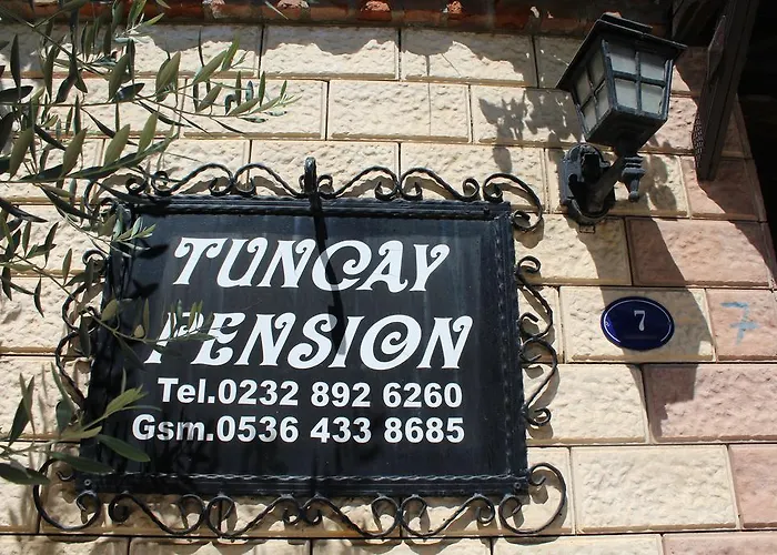 トゥンジャイ ペンション *