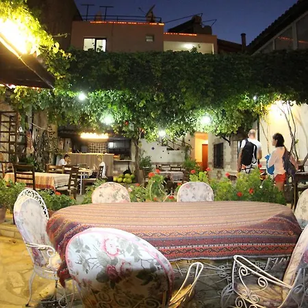 Tuncay Πανσιόν