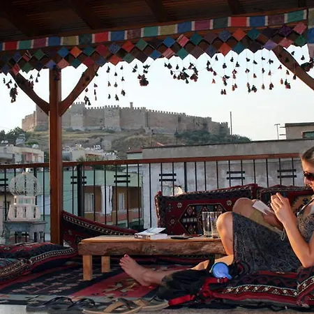 Tuncay * Selçuk